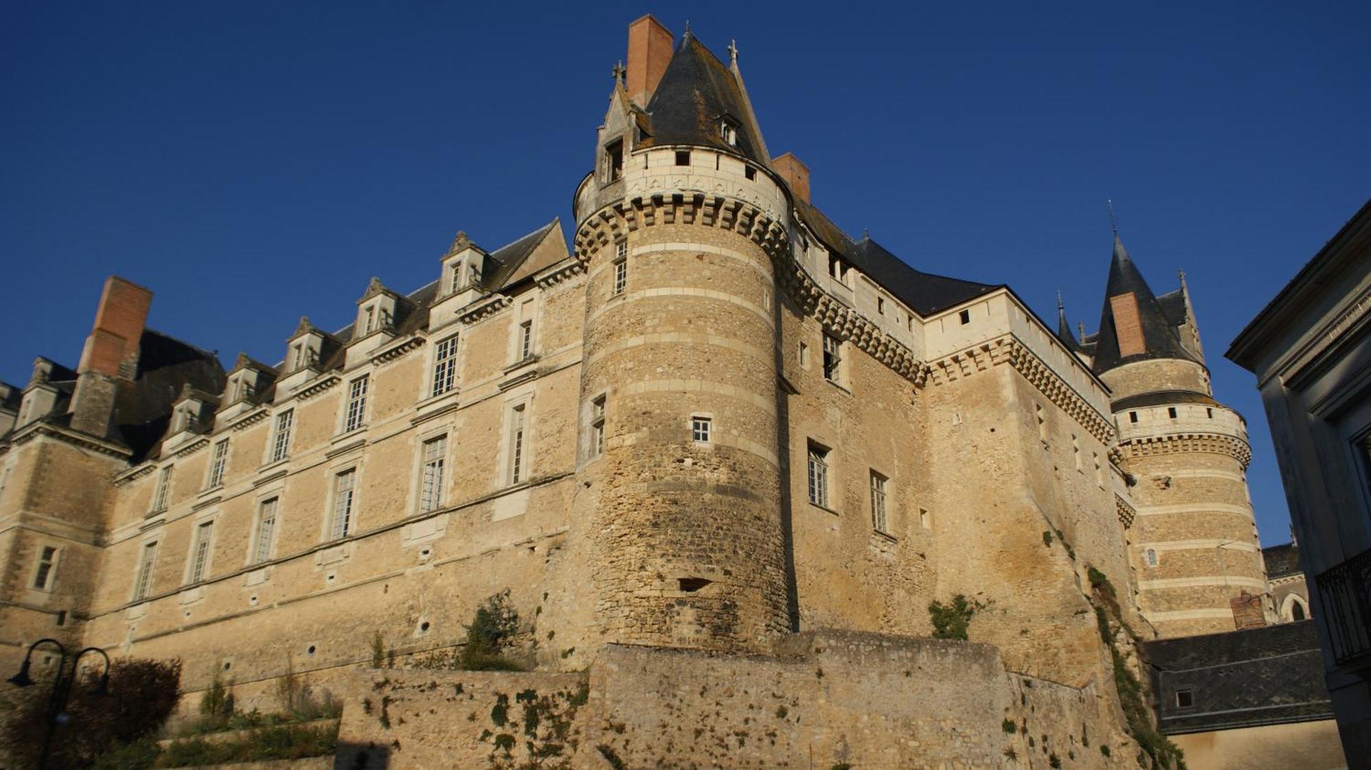 Chateau De Durtal Panzió Kültér fotó