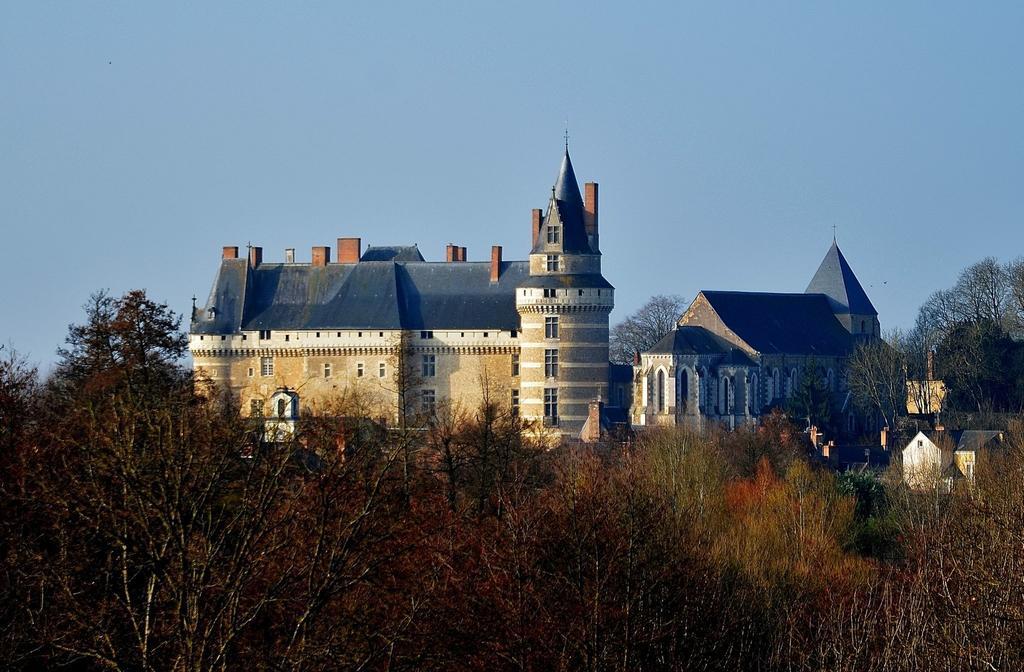 Chateau De Durtal Panzió Kültér fotó