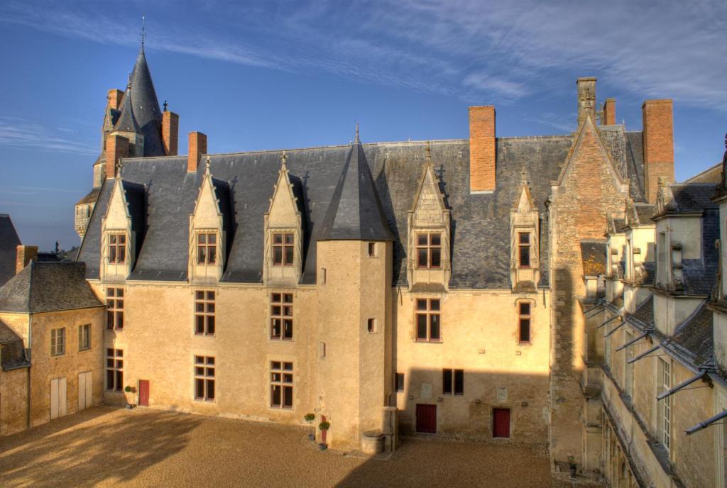 Chateau De Durtal Panzió Kültér fotó